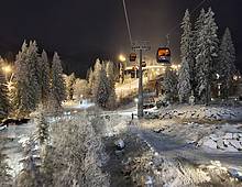 NIGHT SKIING